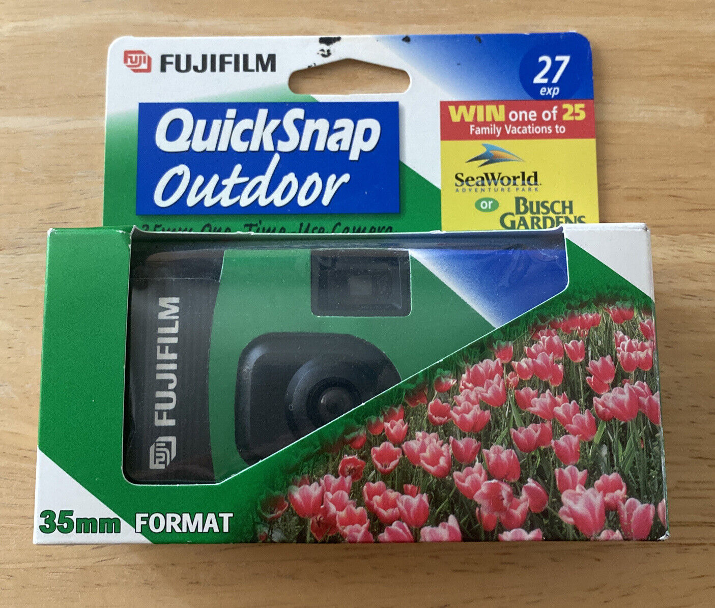 New In Package Fujifilm Quicksnap Outdoor 35mm Disposable Camera 800 Speed Film